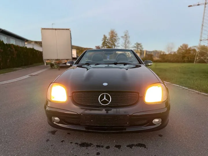 Mercedes-Benz SLK 200