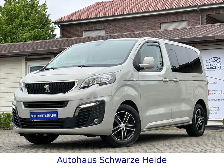 Peugeot Traveller