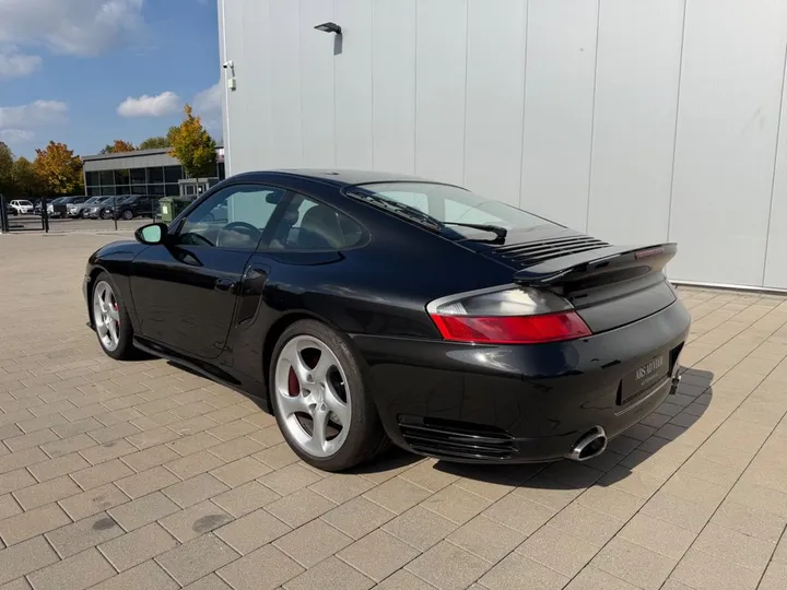 Porsche 996