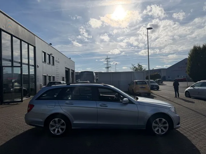 Mercedes-Benz C 200