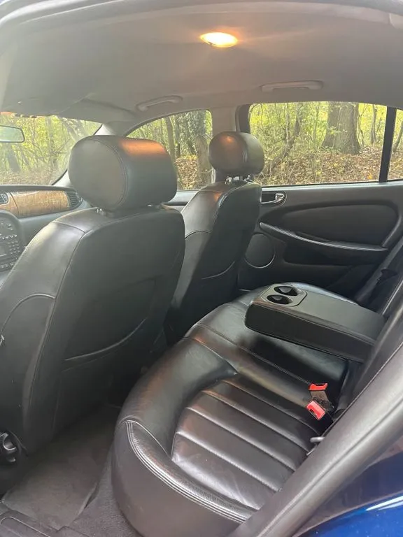 Jaguar X-Type