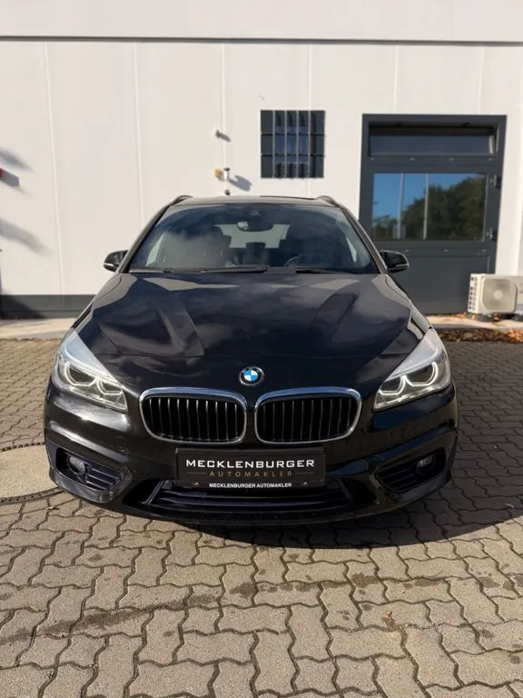 BMW 218
