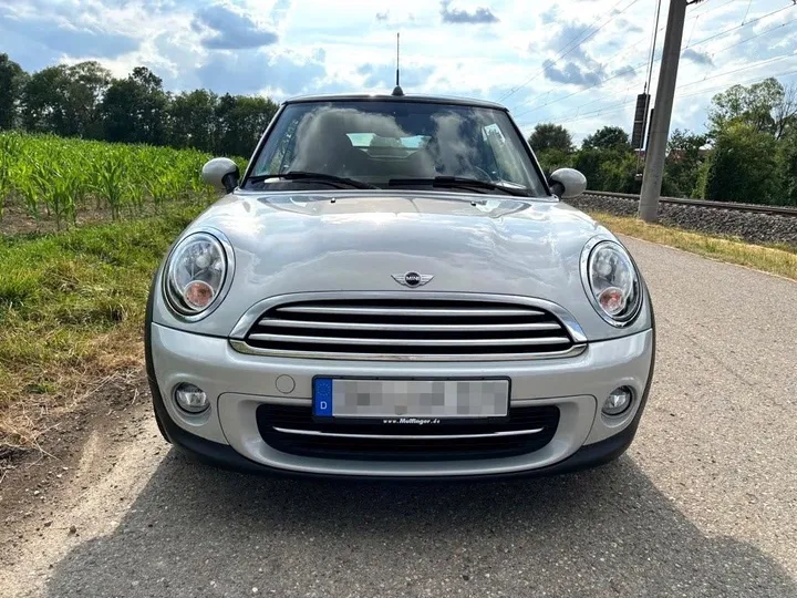 MINI Cooper Cabrio