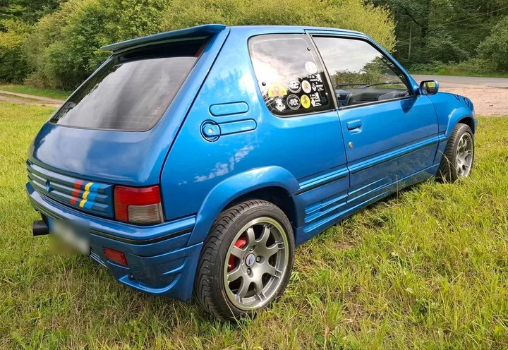 Peugeot 205