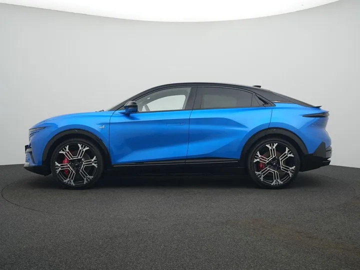Alpine A390