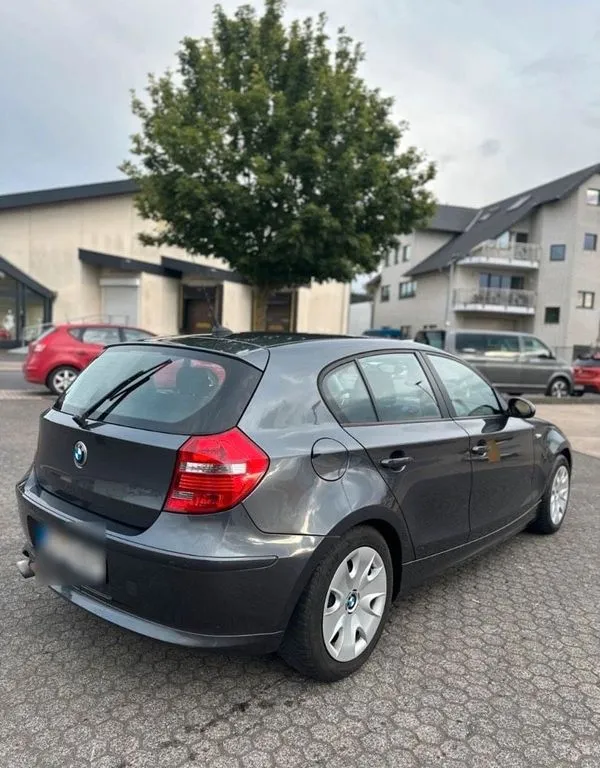 BMW 120