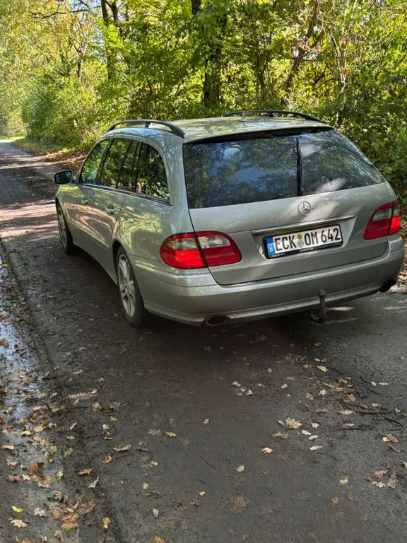 Mercedes-Benz 320