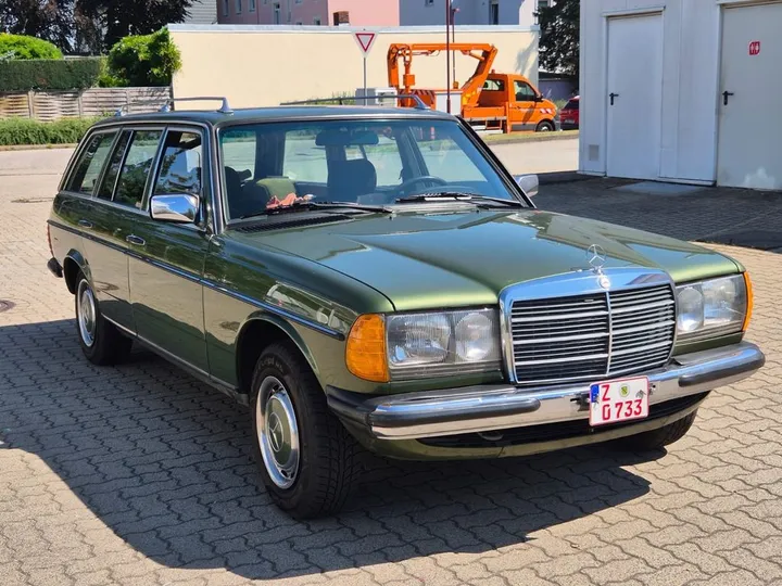 Mercedes-Benz 200