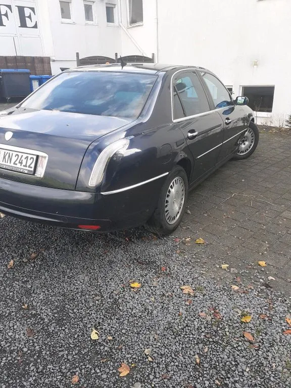 Lancia Thesis