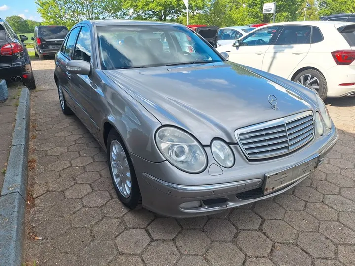 Mercedes-Benz E 270