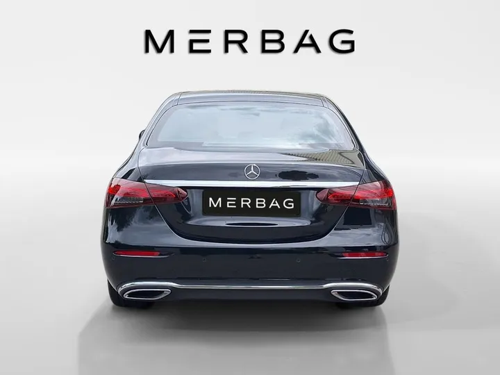 Mercedes-Benz E 400