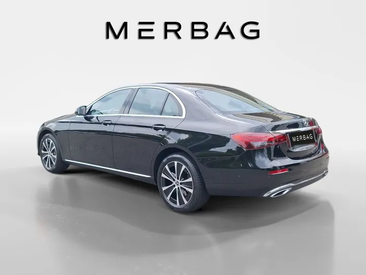 Mercedes-Benz E 400