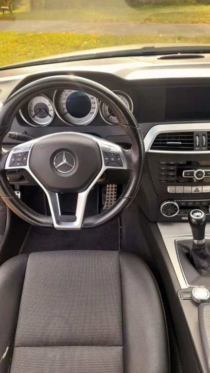 Mercedes-Benz C 200