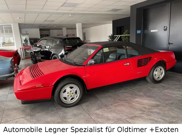 Ferrari Mondial