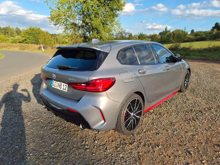 BMW 128
