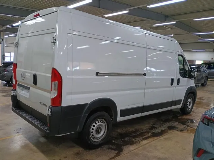 Opel Movano