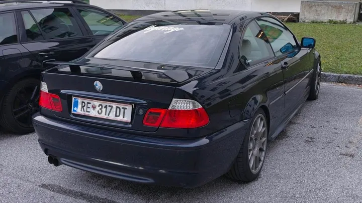 BMW 325