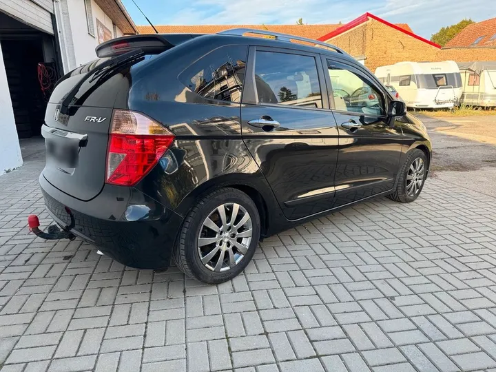 Honda FR-V