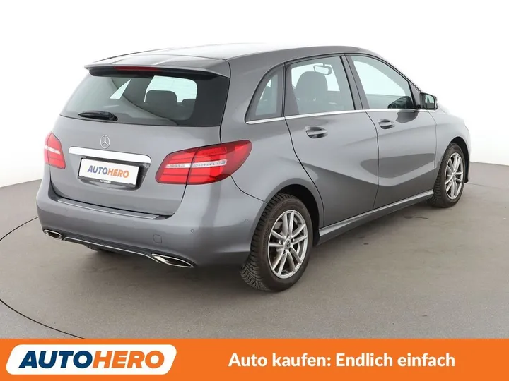 Mercedes-Benz B 200