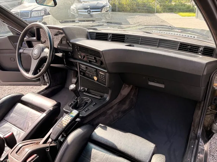 BMW 635