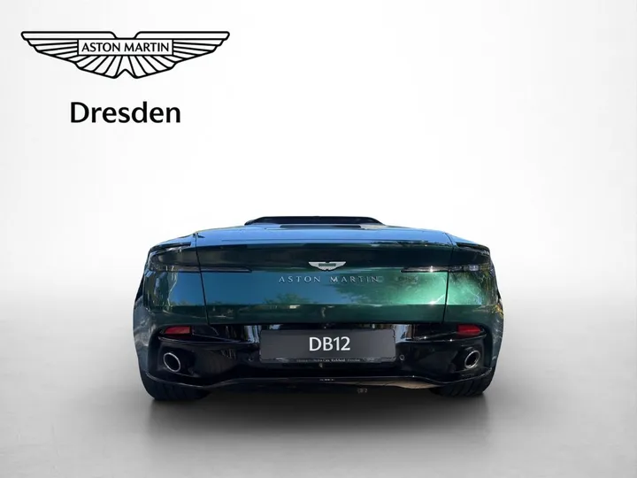 Aston Martin DB12