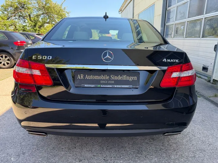 Mercedes-Benz E 500
