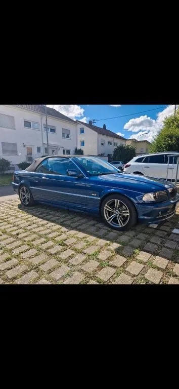 BMW 323