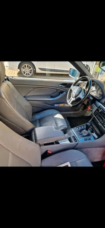 BMW 323