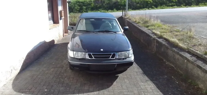 Saab 900