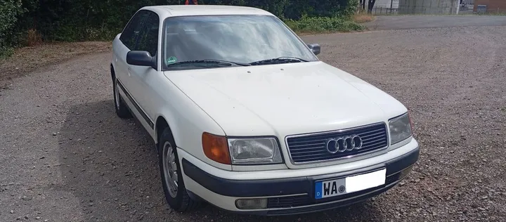 Audi 100