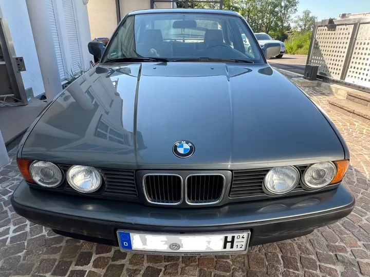 BMW 525