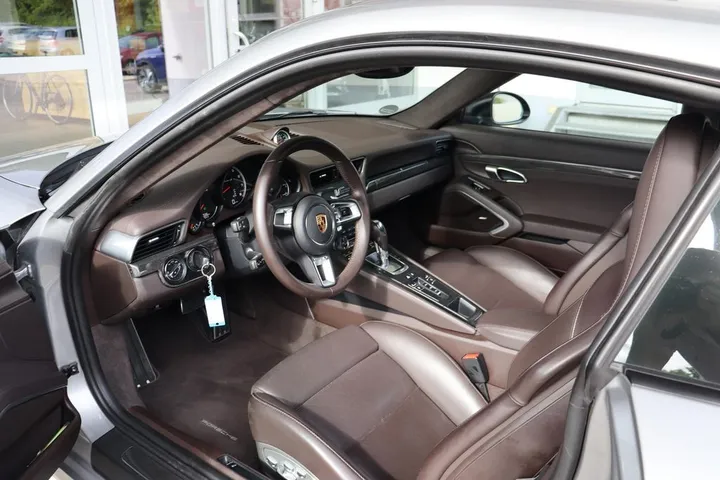 Porsche 991