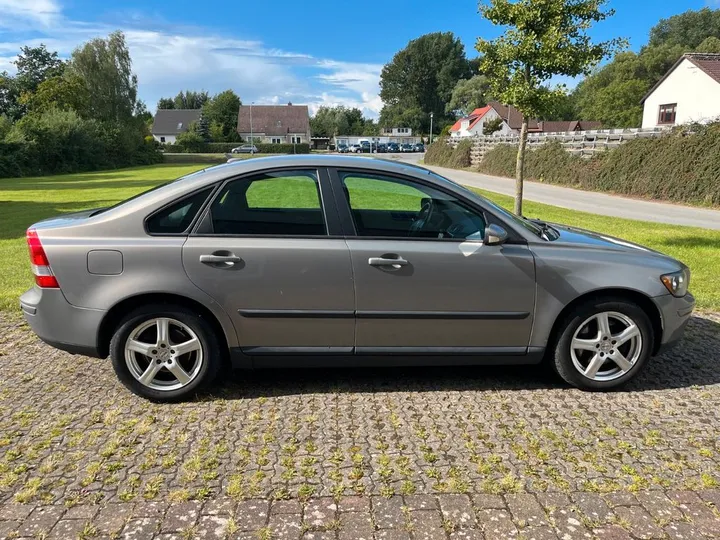 Volvo S40