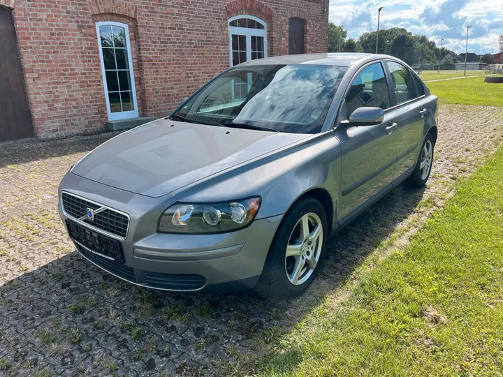 Volvo S40