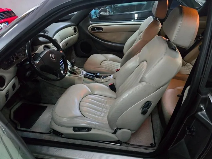 Maserati 3200