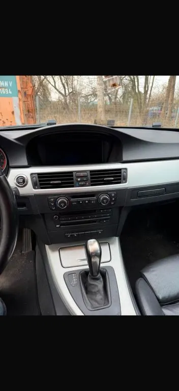 BMW 335