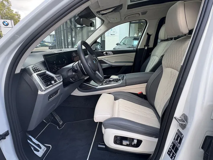 BMW X7 M60
