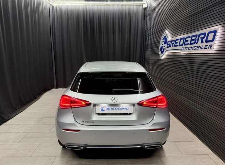 Mercedes-Benz A 180