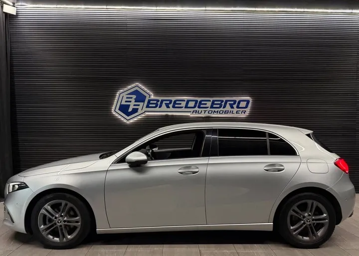 Mercedes-Benz A 180