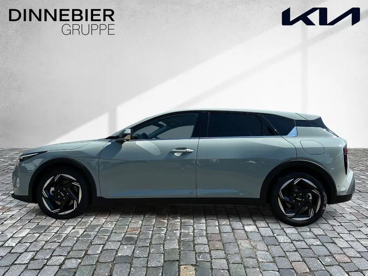 Kia K4