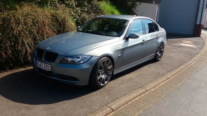 BMW 325