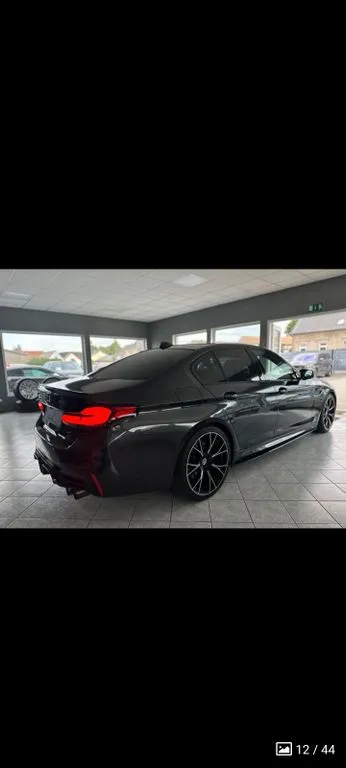BMW M550