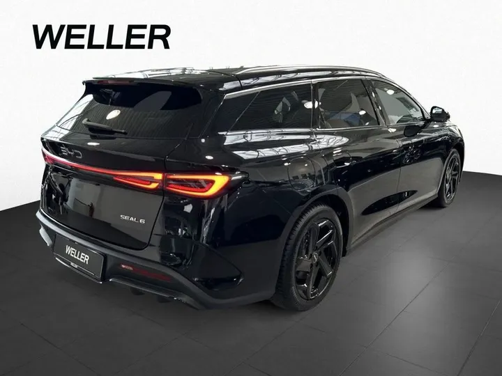 BYD SEAL