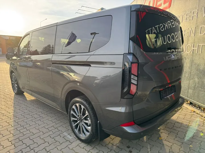 Ford Tourneo Custom