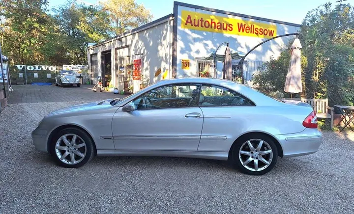 Mercedes-Benz CLK 240