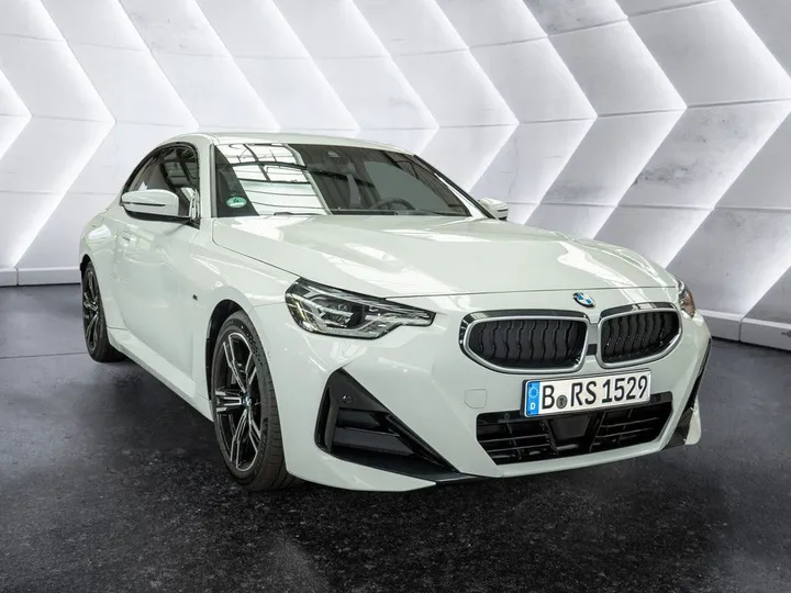 BMW 218