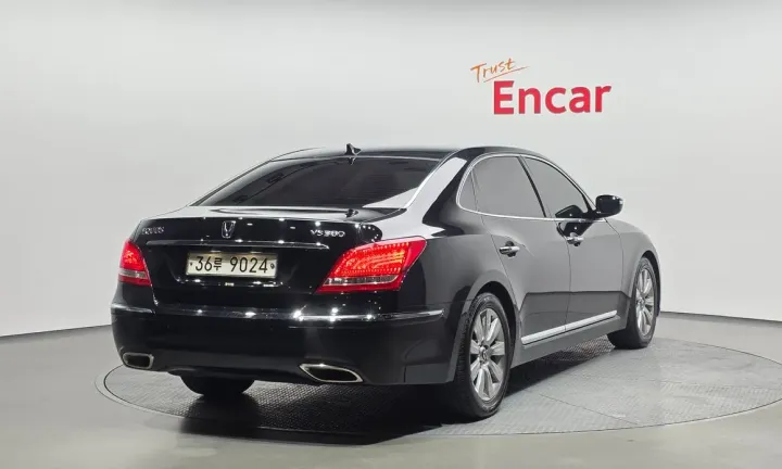 Hyundai Equus