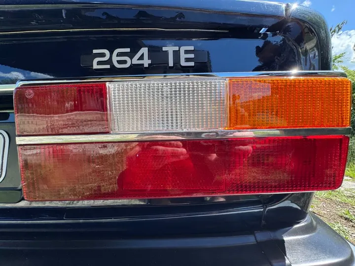 Volvo 264