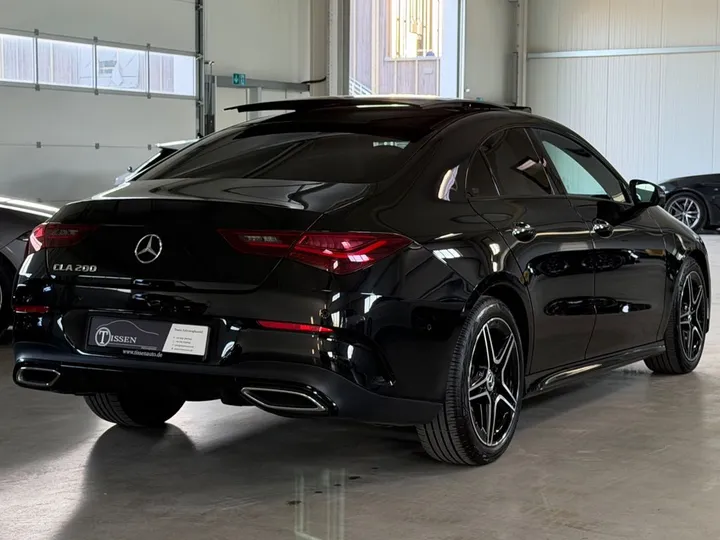 Mercedes-Benz CLA 200