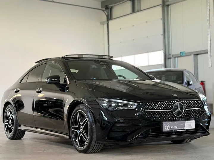 Mercedes-Benz CLA 200